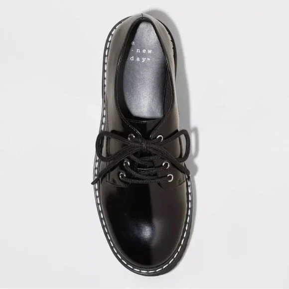 A New Day Faith Black Faux Patent Leather Lace Up Lug Sole Oxfords NWT - Picture 4 of 5
